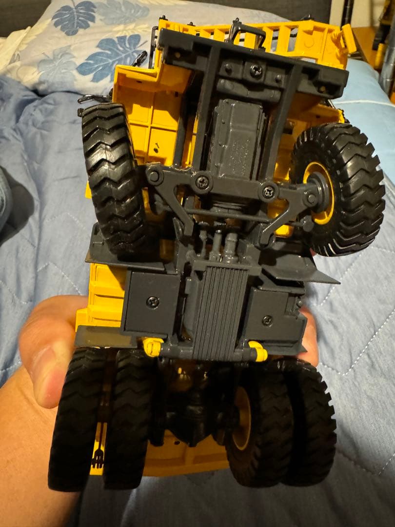 ミニカー KOMATSU HD605