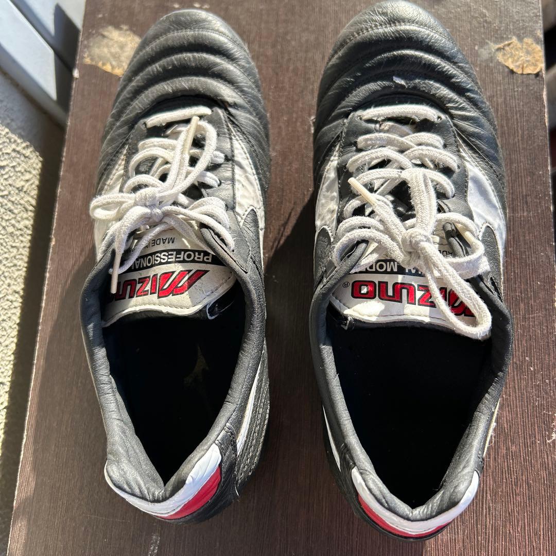 mizuno プロフェッショナル サッカーシューズ 黒/白/赤