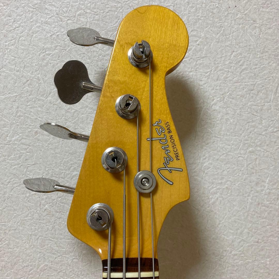 ベース fender PB62-70US