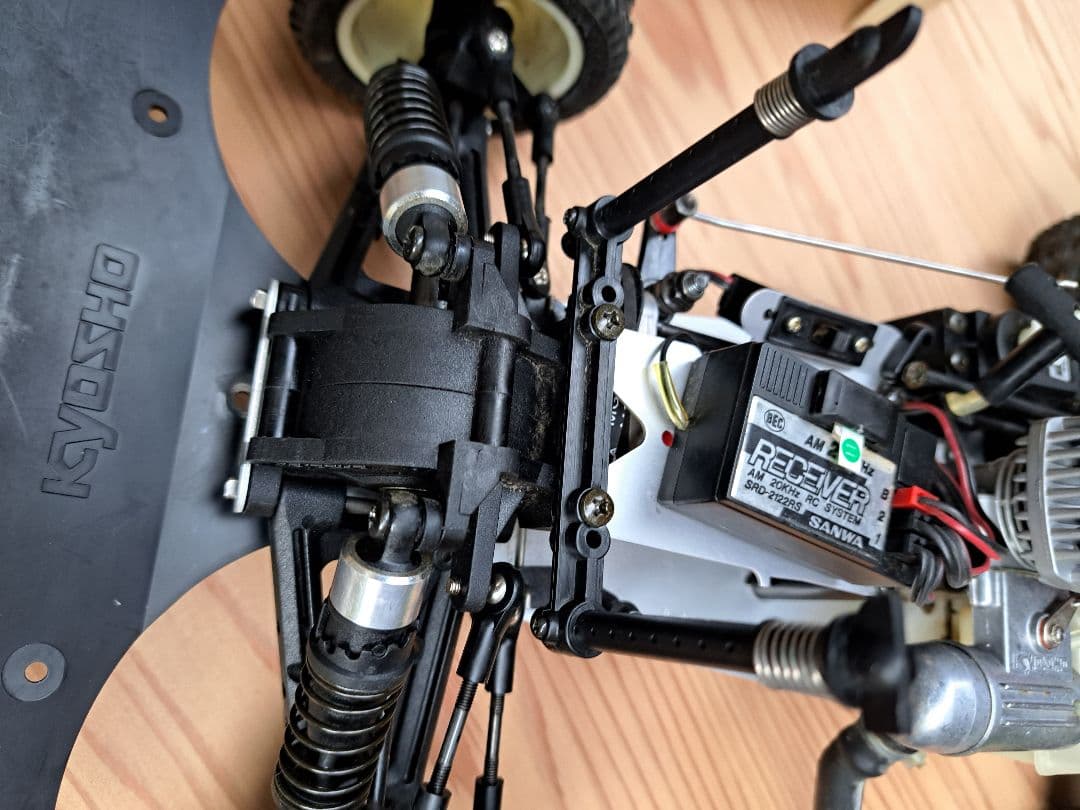 京商　1:10 スケール　ニコン　パジェロ　エンジン　ラジコン　セット　ジャンク