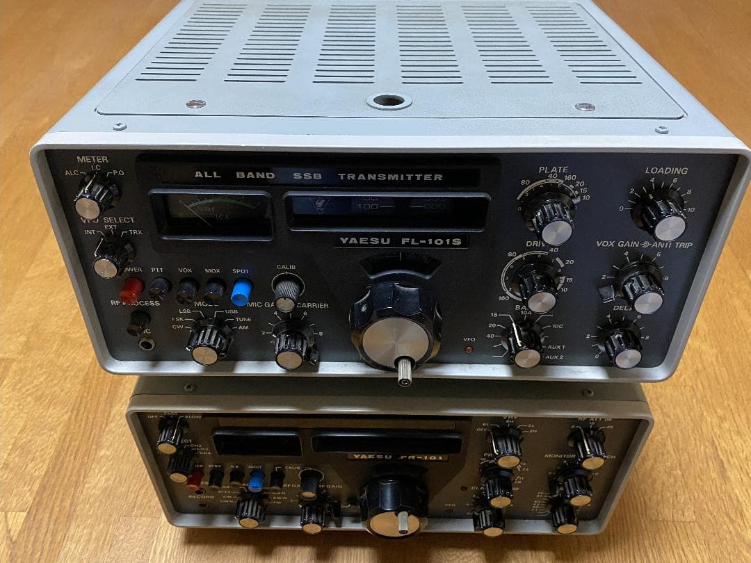 YAESU　FL-101、FR-101　八重洲無線　送・受信機