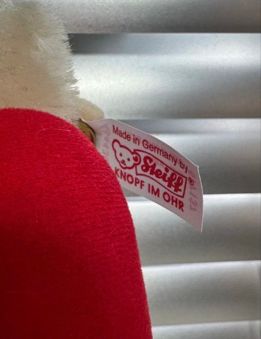 新品　Hello Kitty Steiff ぬいぐるみ 27cm 678097