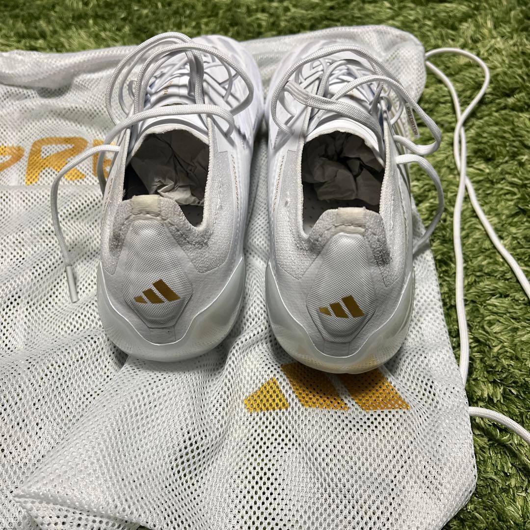 adidas Predator ホワイト/ゴールド FG