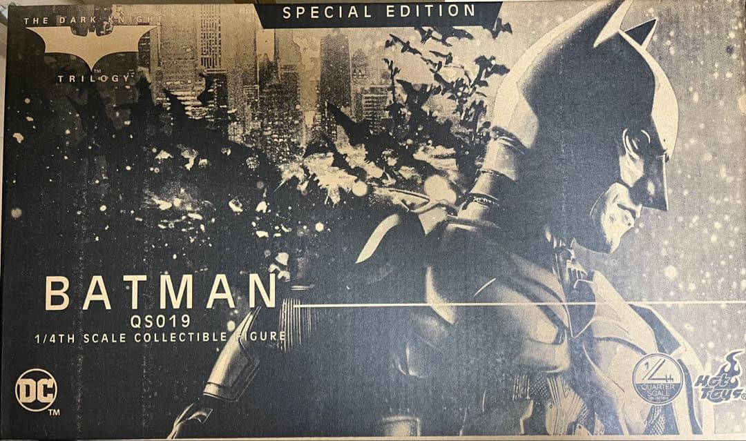 未開封新品　ホットトイズ　バットマン　クォータースケール