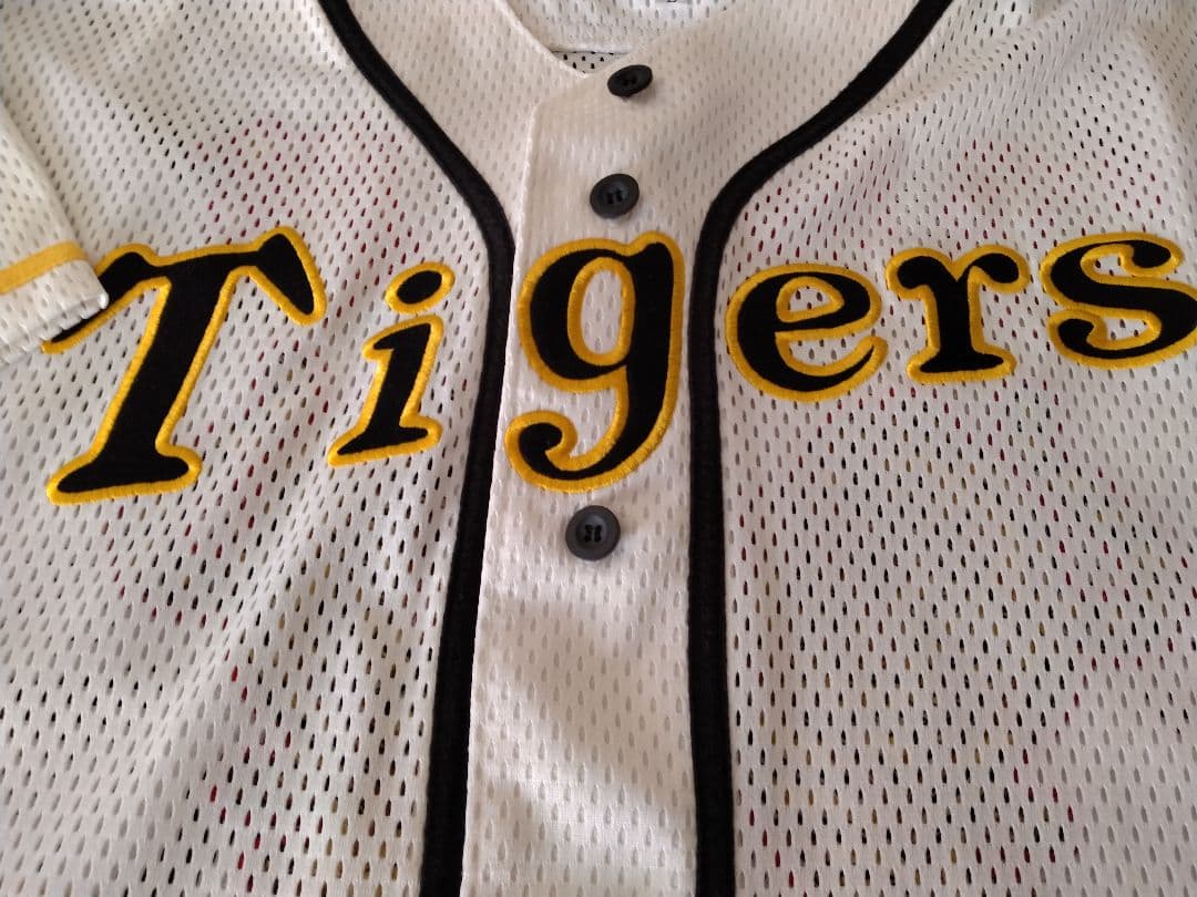 ☆プロフ内ユニホーム販売中☆ 阪神タイガースユニホーム 総刺繍