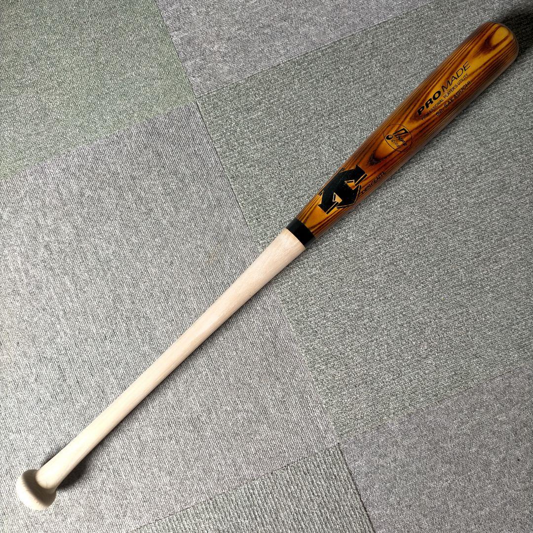 【プレミア】坂口智隆 DESCENTE 硬式木製バット 84.5cm 856g