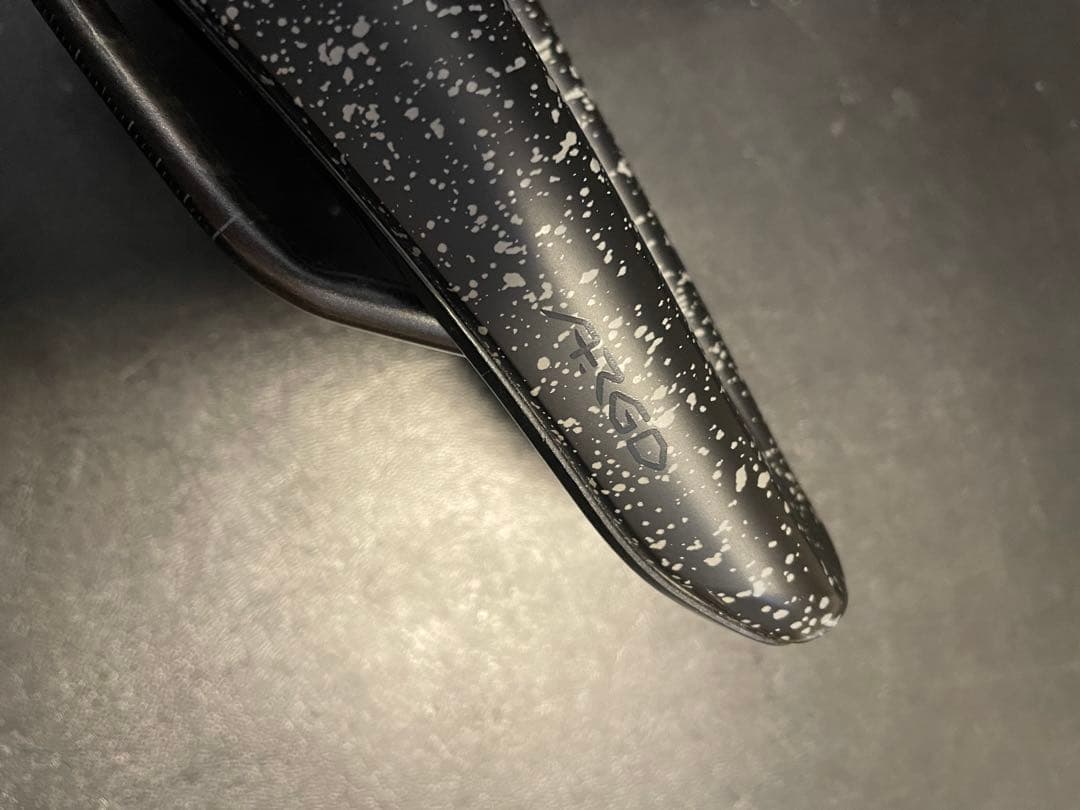 fi'zi:kフィジークサドル ARGO TEMPO150mm