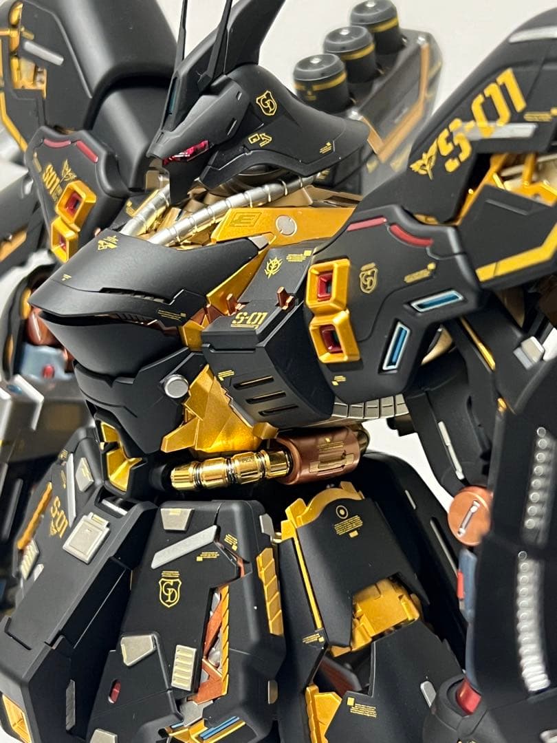 ガンプラ MG 1/100 サザビー Ver.Ka 塗装完成品