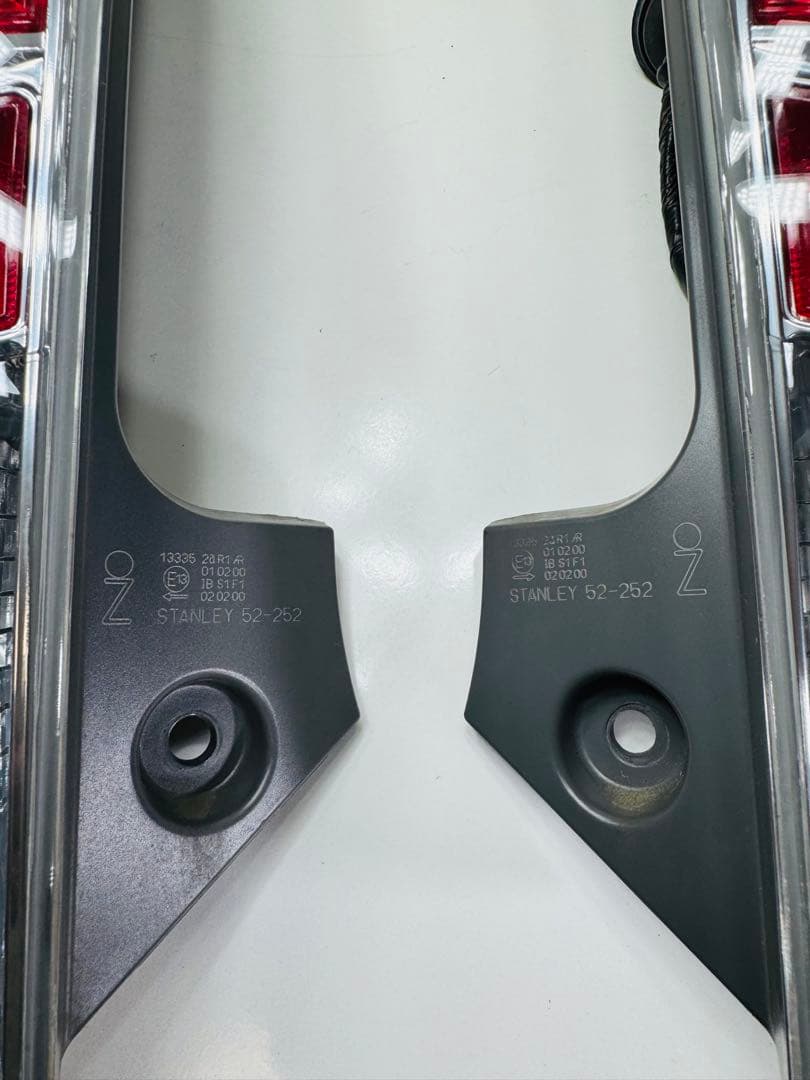 アクア NHP10 前期 純正 テールレンズ テールライト テールランプ LED