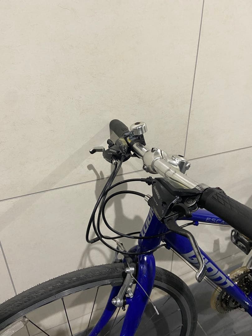 高年式！GIANT escape R3クロスバイク　ジャイアント　エスケープrx