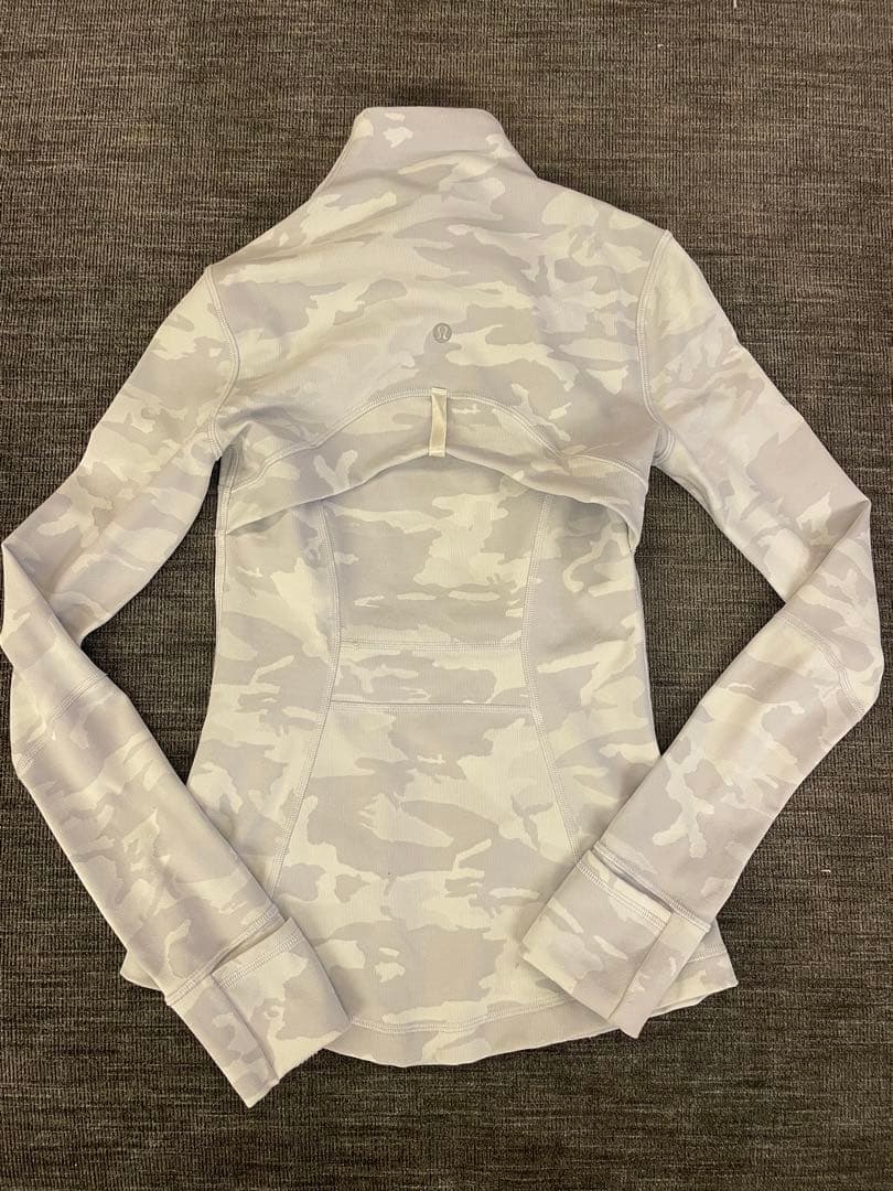 ルルレモンパーカー　xs