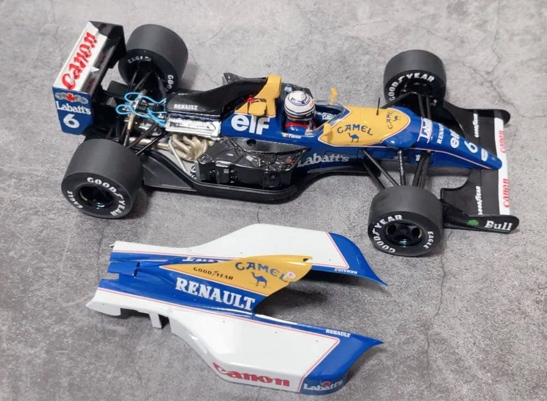 カスタム品 1/18 Quartzo ウィリアムズ ルノー FW14B