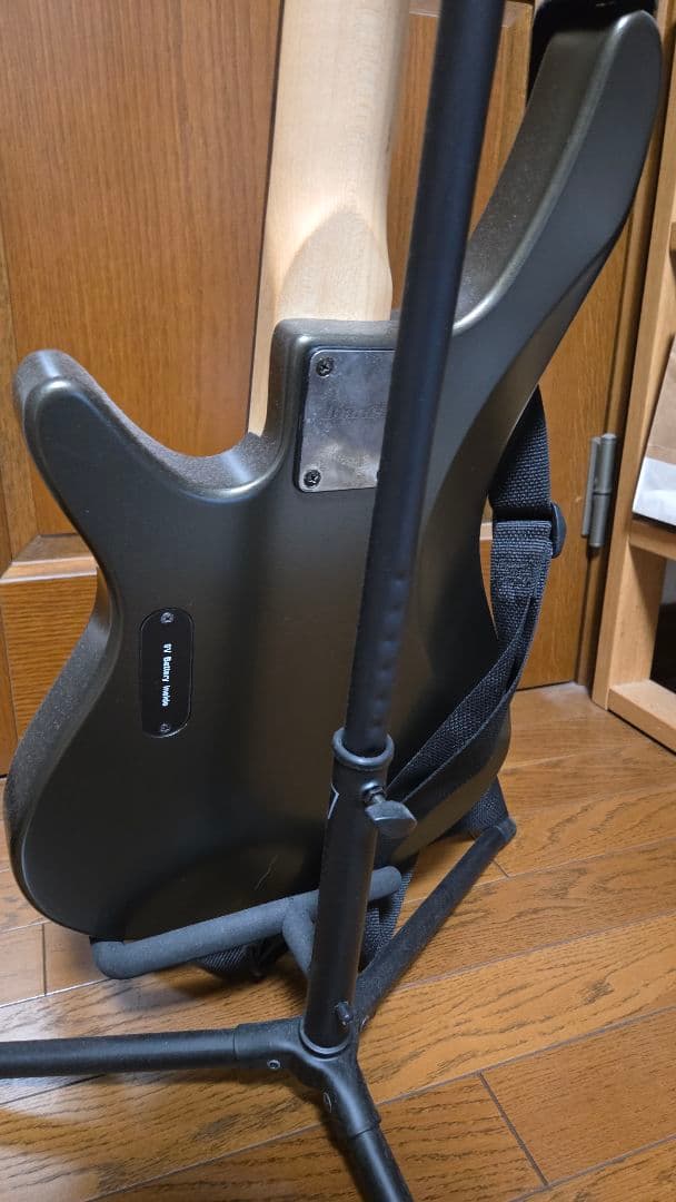 Ibanez エレキベース　SRX400 スティングレイタイプ