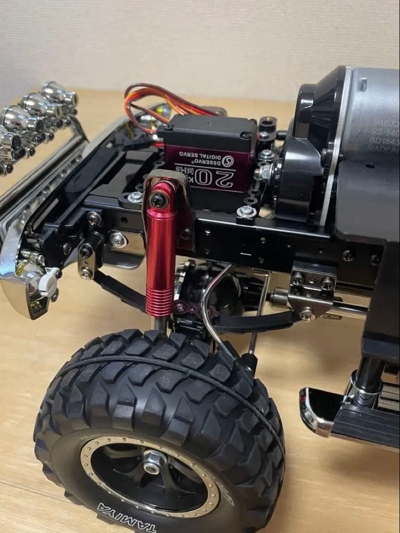 タミヤ　タンドラ　ハイリフト　組み立て塗装済み