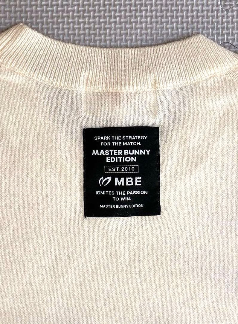 マスターバニーエディション カシミヤ100% ニットプルオーバー（WHT／4）