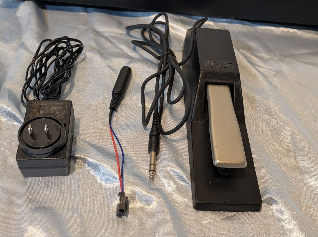 KORG 電子ピアノ B1 付属品あり