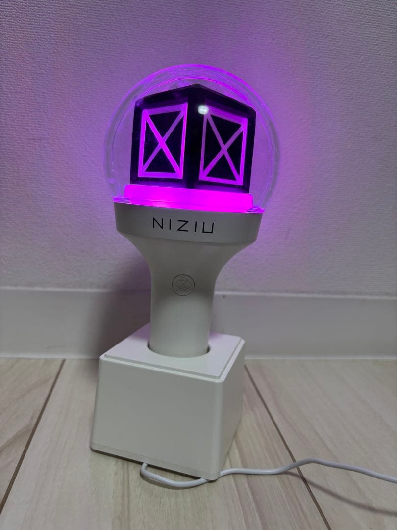 NiziU OFFICIAL LIGHT STICK 公式ペンライト