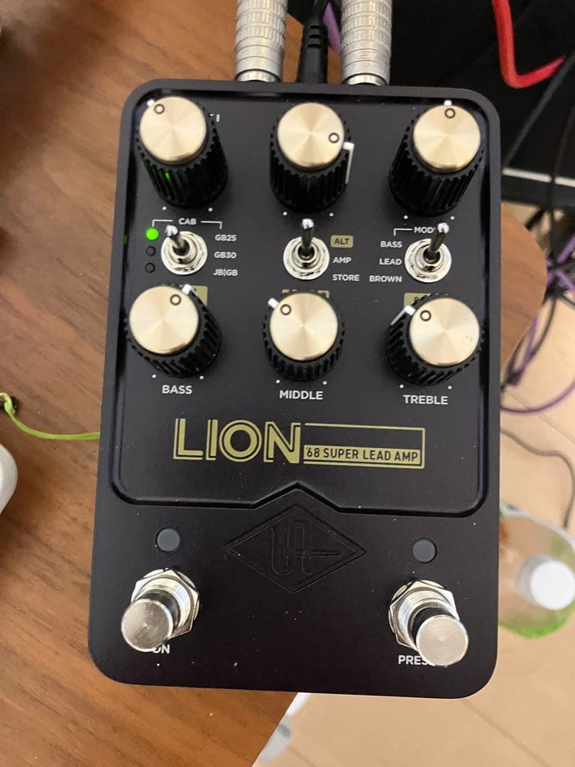 ギター UAFX LION 68 SUPER LEAD AMP