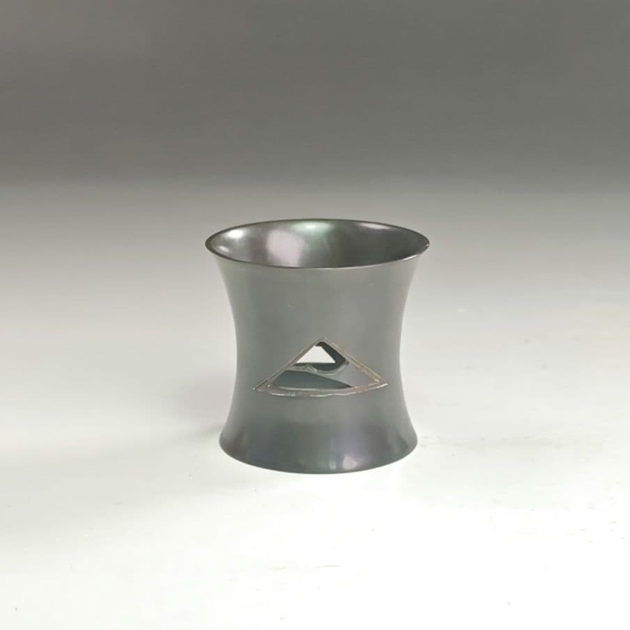 ウ228 蓋置『唐銅風炉師　黒瀬宗康』『砂張銅鱗鶴透　蓋置　共箱』茶道具