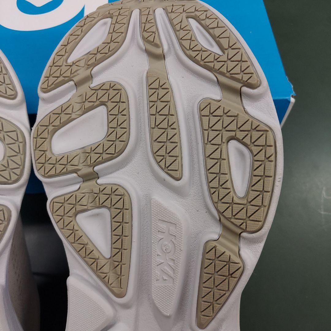 HOKA ONE ONE　ボンダイ８　10D(28.0cm)