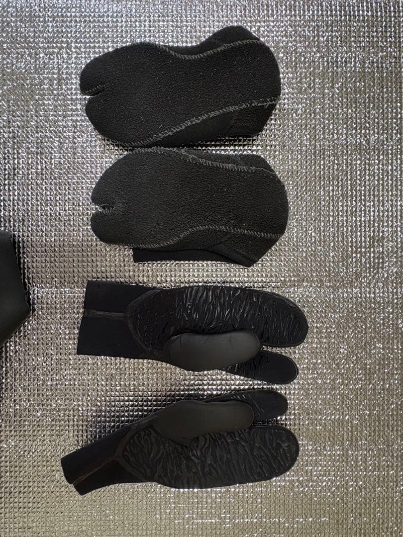 ダークグレー ジッパー付きタッパー