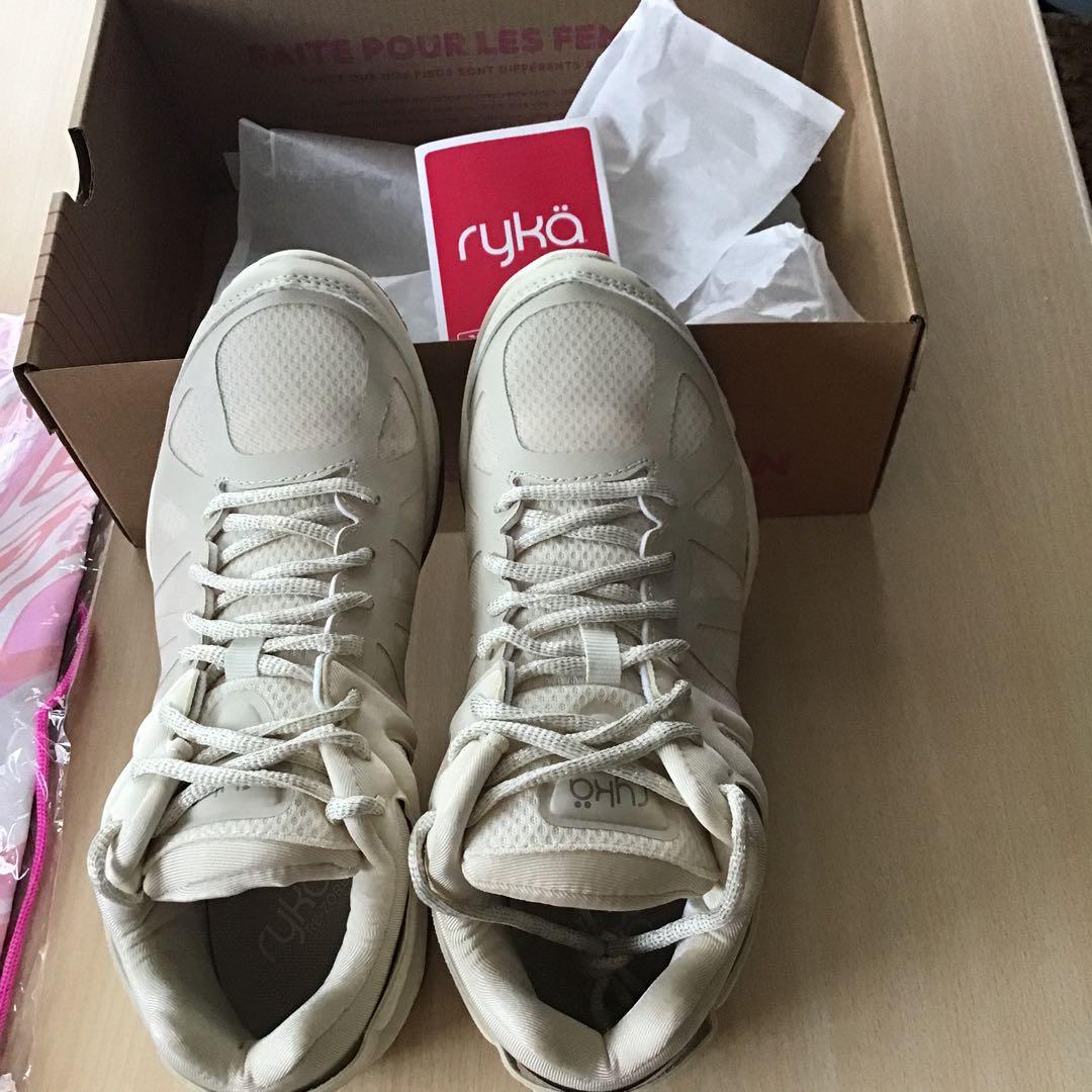 ライカシューズ　23.5cm us:7