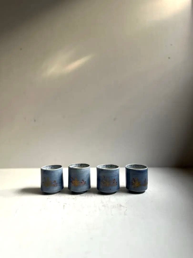 331 骨董 アンティーク 古伊万里 薄瑠璃金彩 のぞき猪口 4点組 幕末