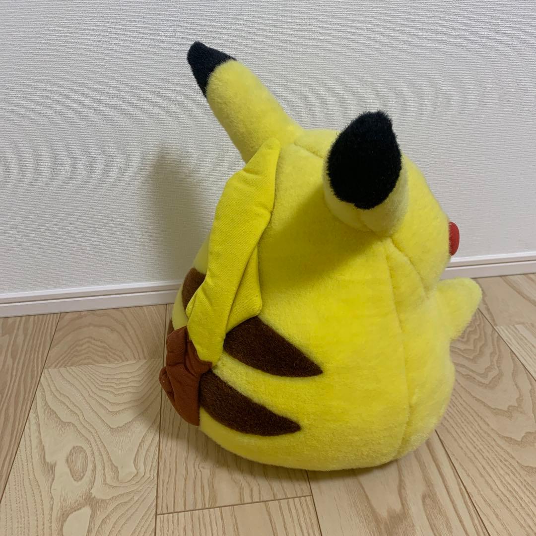 【レア】等身大ピカチュウ ぬいぐるみ　ＴＯＭＹ