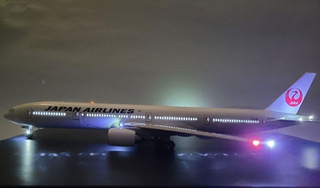 JAL Boeing 777-300 LED仕様完成品