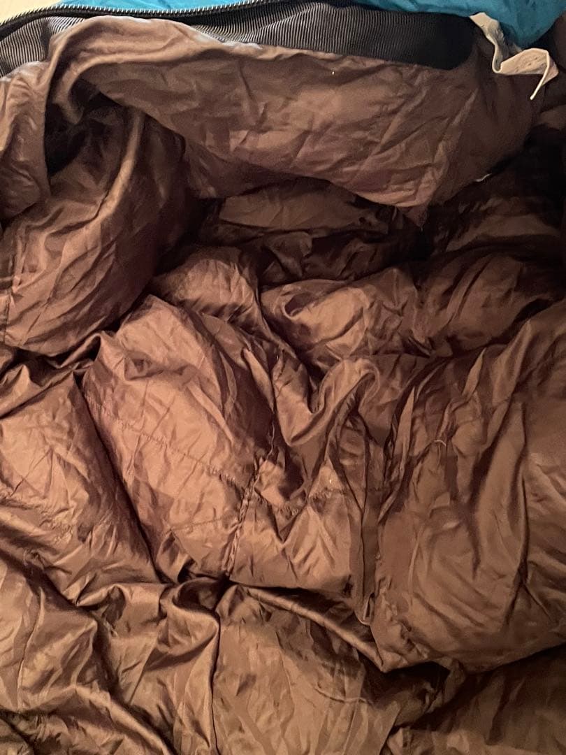 ISUKA 寝袋Down Plus Pokhara　収納具はグラナイトギア