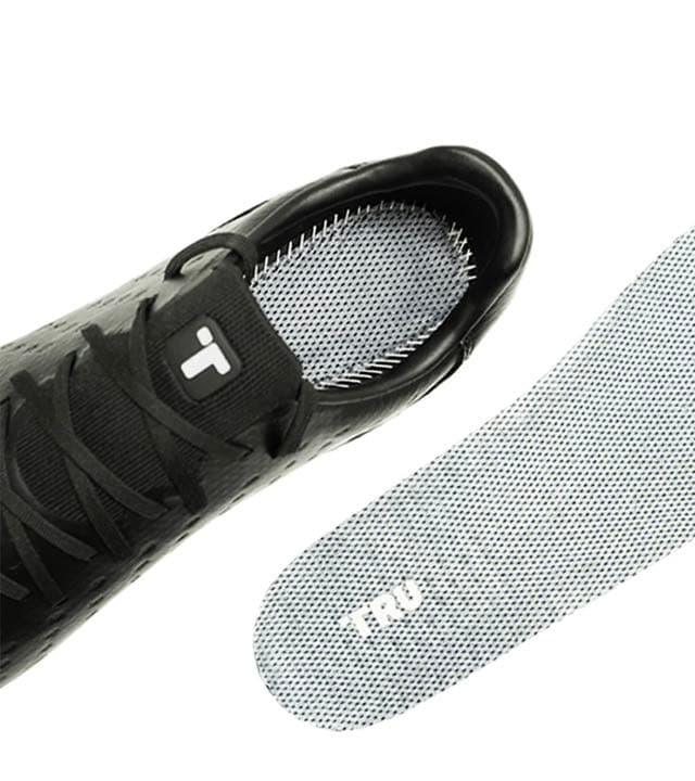 日本未発売 サッカースパイク SG