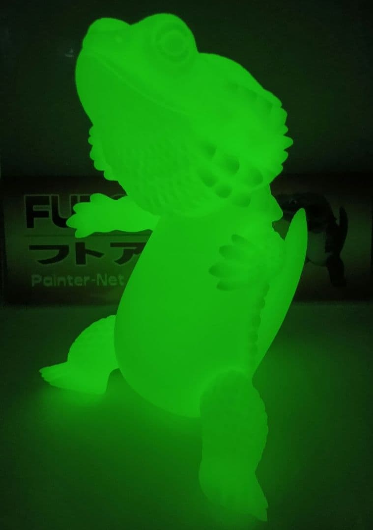 ペインターネット フトアゴン ソフビ 蓄光素体【開封品】