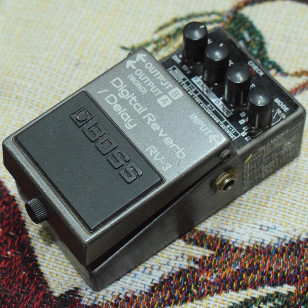 BOSS RV-3 Digital Reverb / Delay 台湾製