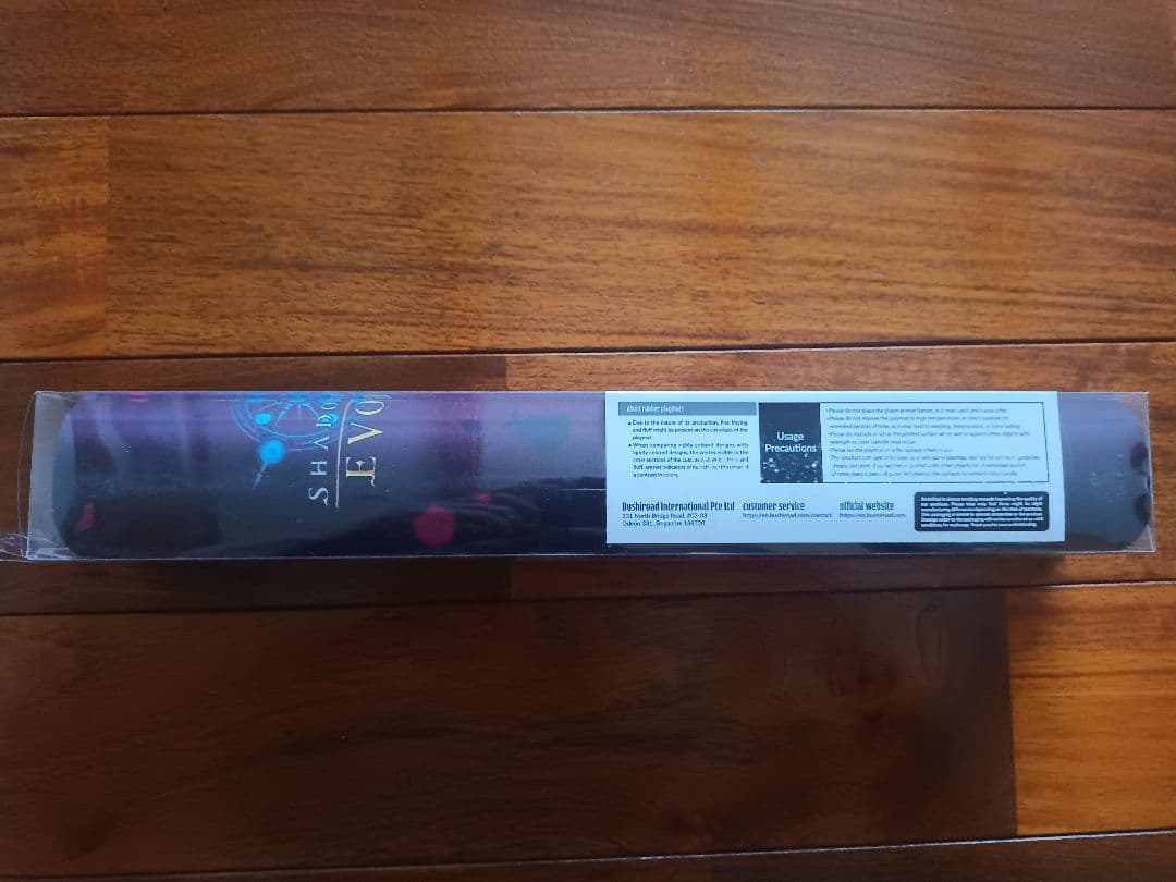 シャドウバースエボルヴ　海外限定 真紅のローズクイーン未開封プレイマット！