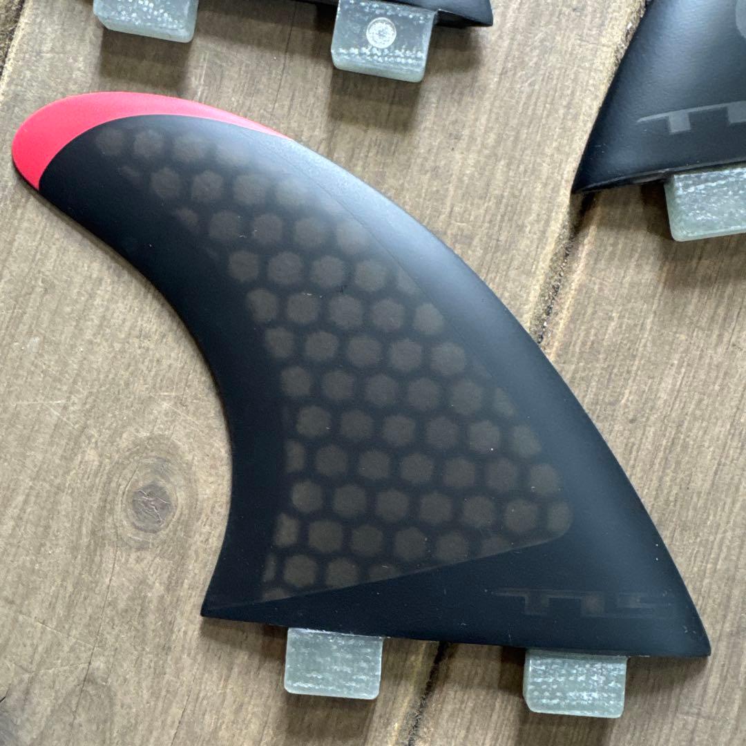 TLS ツールスSTANDARD FIN TRI-Medium ブラック/レッド