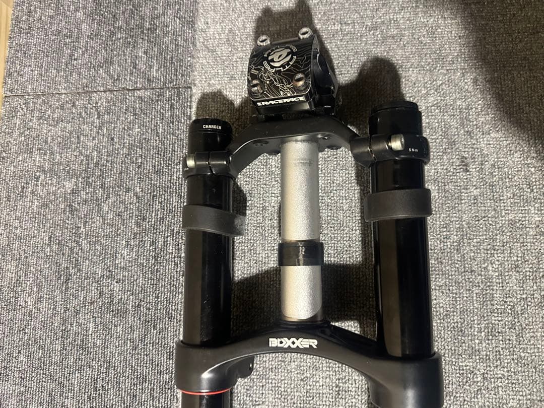 RockShox BOXXER サスペンションフォーク　racefaceポスト付