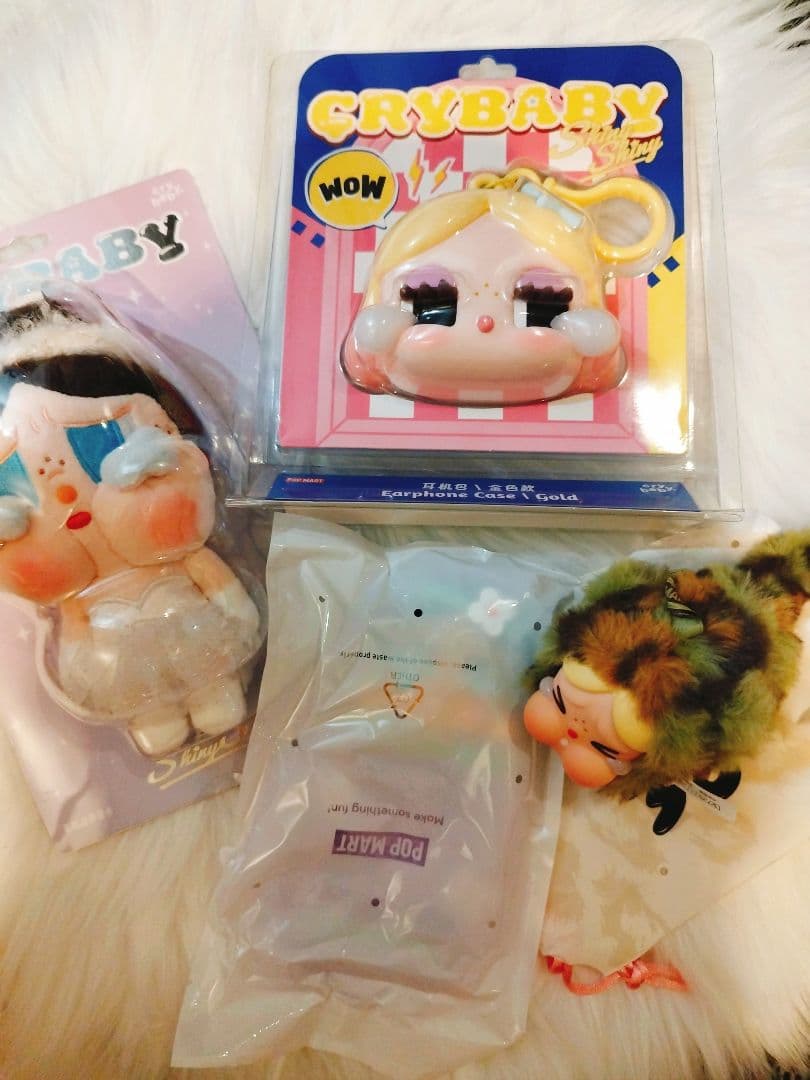 CRYBABY イヤフォンケース カードホルダー キャット ぬいぐるみ