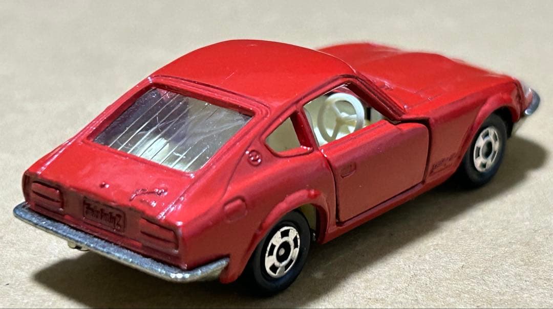 日本製 トミカ ニッサン フェアレディ 240ZG 赤