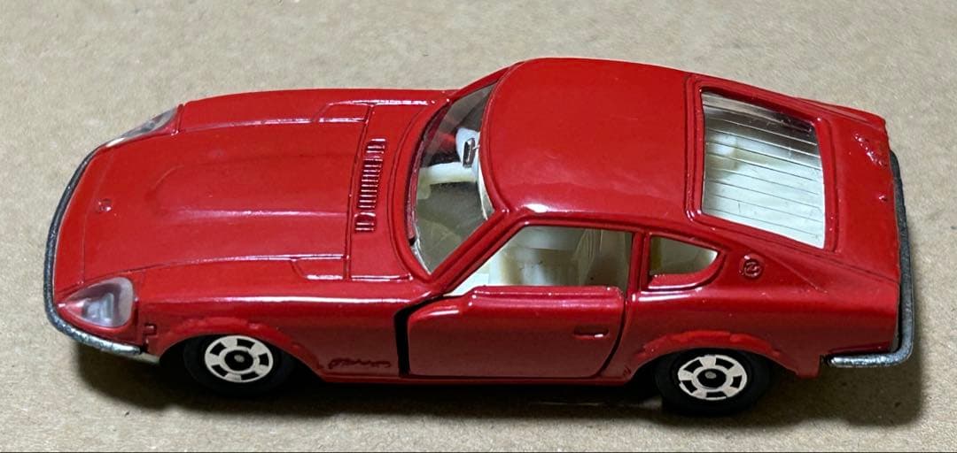 日本製 トミカ ニッサン フェアレディ 240ZG 赤