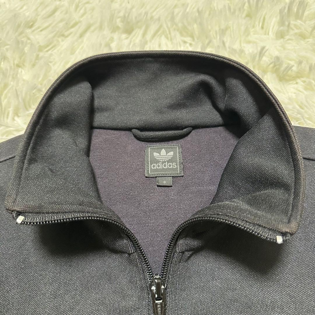 アディダス トレフォイル ロゴ刺繍 トラックジャケット ブラック 黒 金色