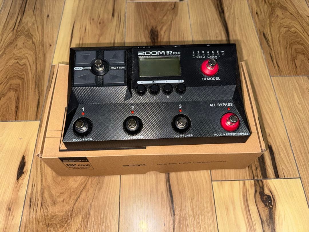 ベース zoom b2 four