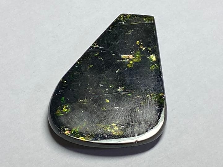 グリーントルマリン　スライス　177.6ct