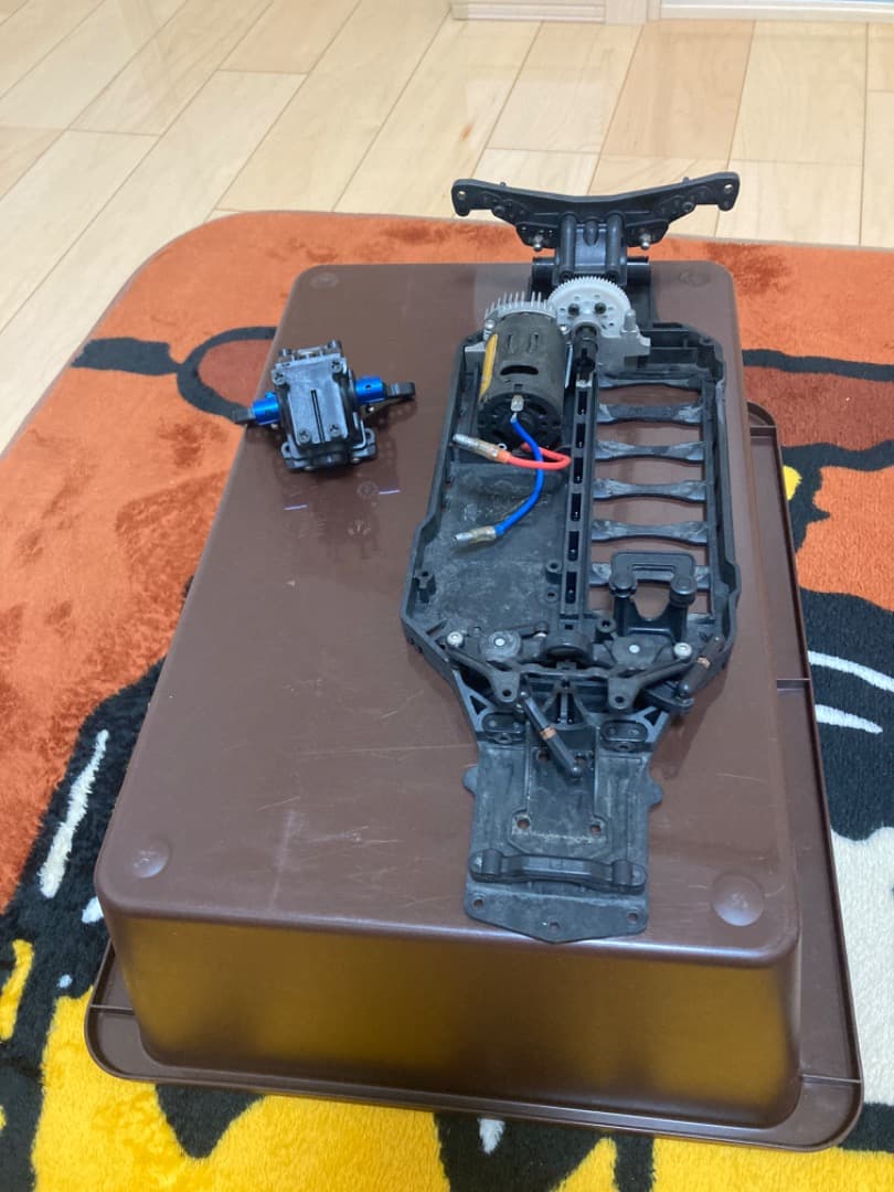 ドリラジ　シャーシ