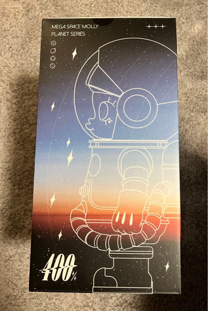 POPMART 400％ SPACE MOLLY Planet シリーズ