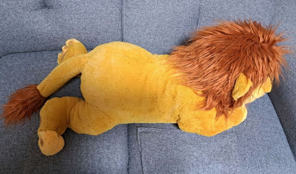 ディズニー ライオンキング シンバ 抱き枕 大人シンバ