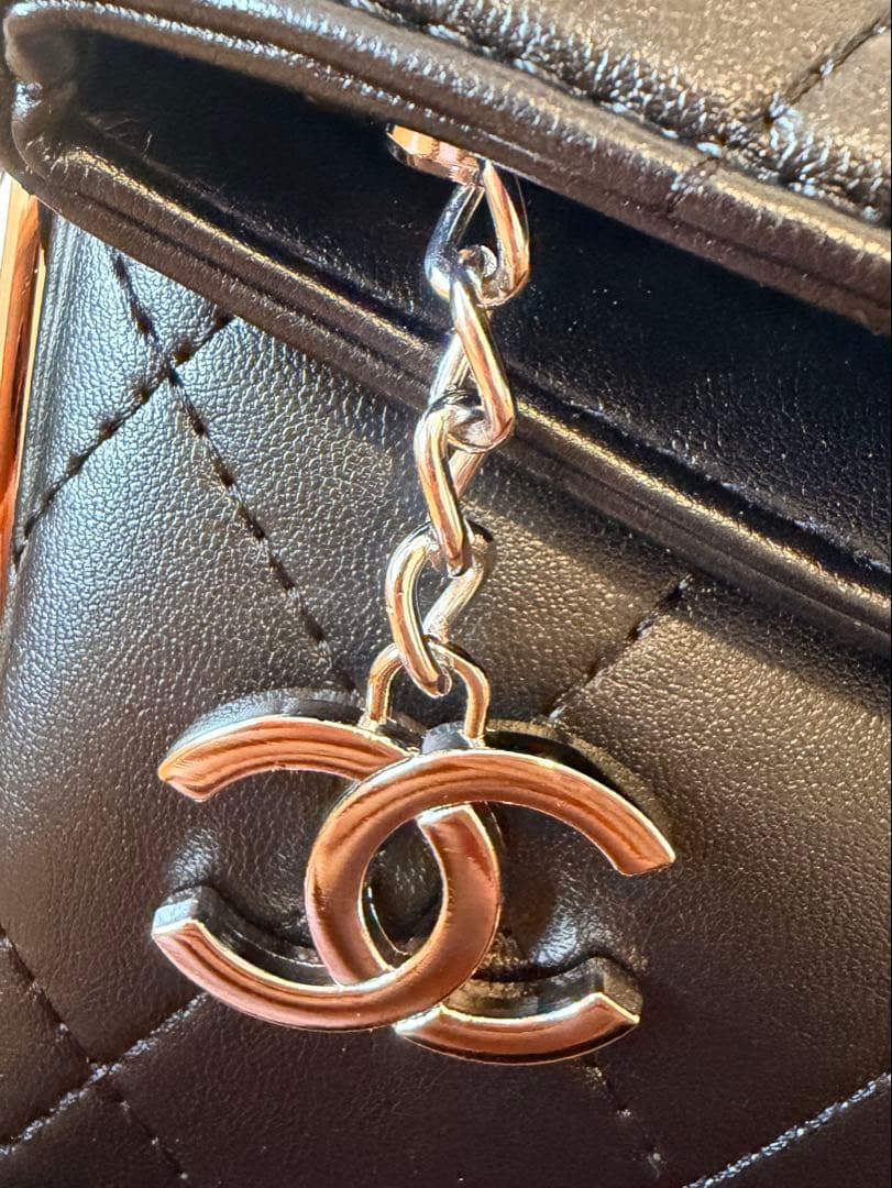 【入手困難・1点限り】キルティング チェーンバッグ ブラック希少ノベルティ 美品