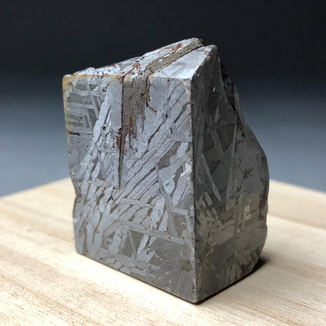 草*真様 隕石 鉄隕石　アルタイ隕石　外皮付き　ナチュラル 重さ約120ｇ　ケー