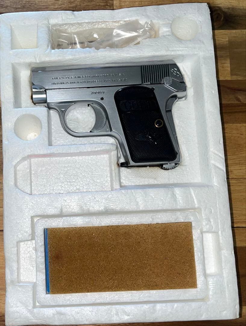 コクサイ　25オート　発火式モデルガン