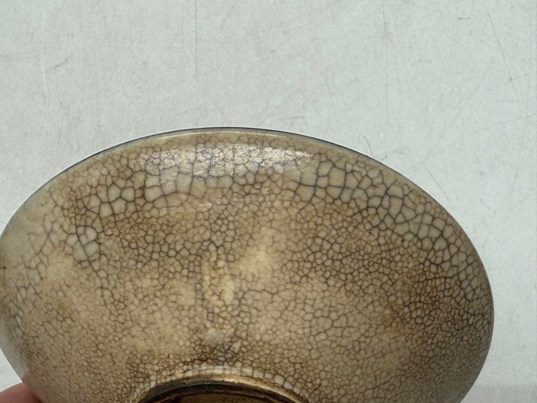 中国　清時代　哥釉青華　春字紋小皿　アンティーク　送料込み251022