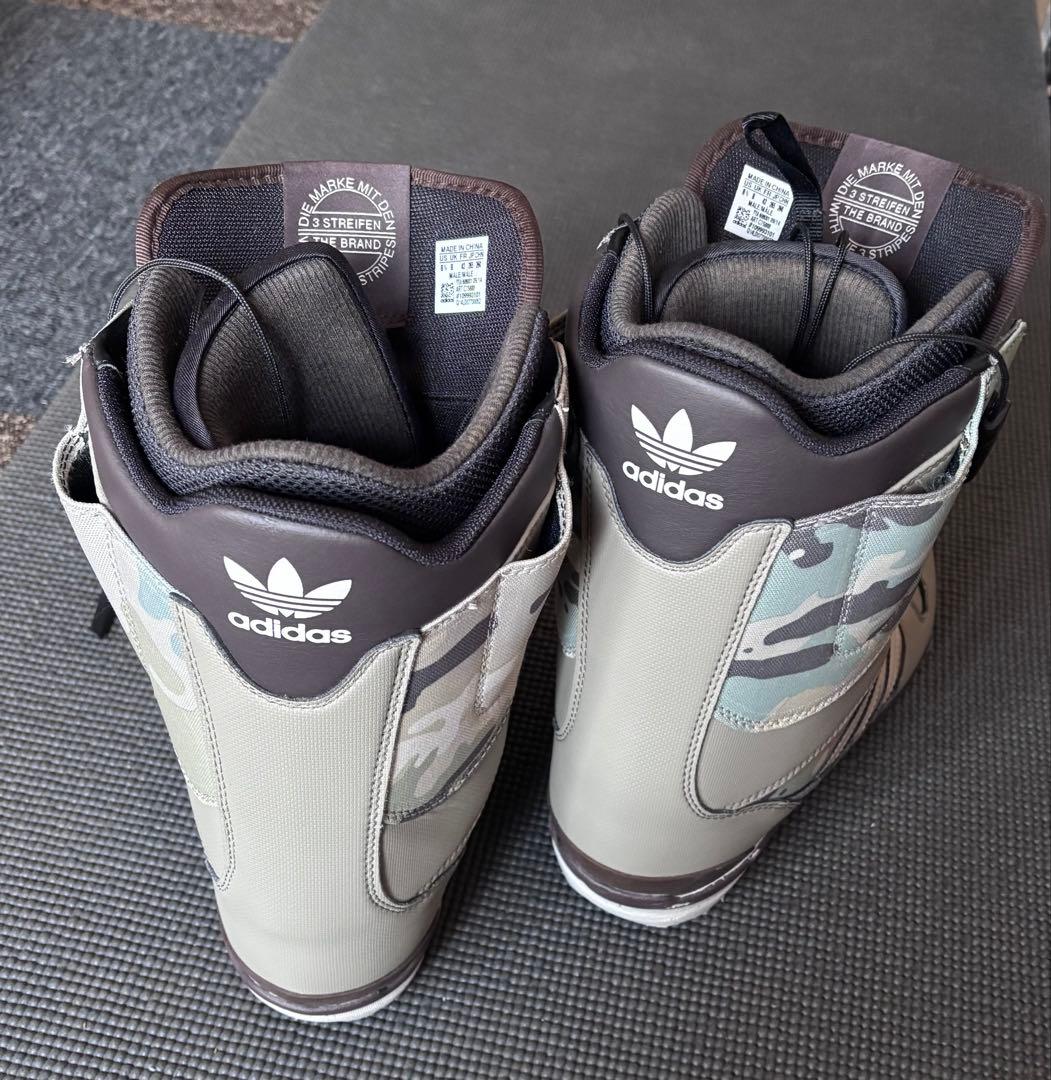 adidas スノーボードブーツ カモフラージュ